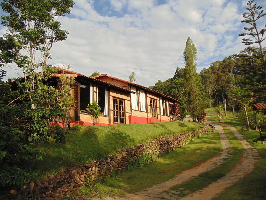 Encantos Do Vale Pousada E Spa Cultural Hotel Bueno Brandao Exterior photo